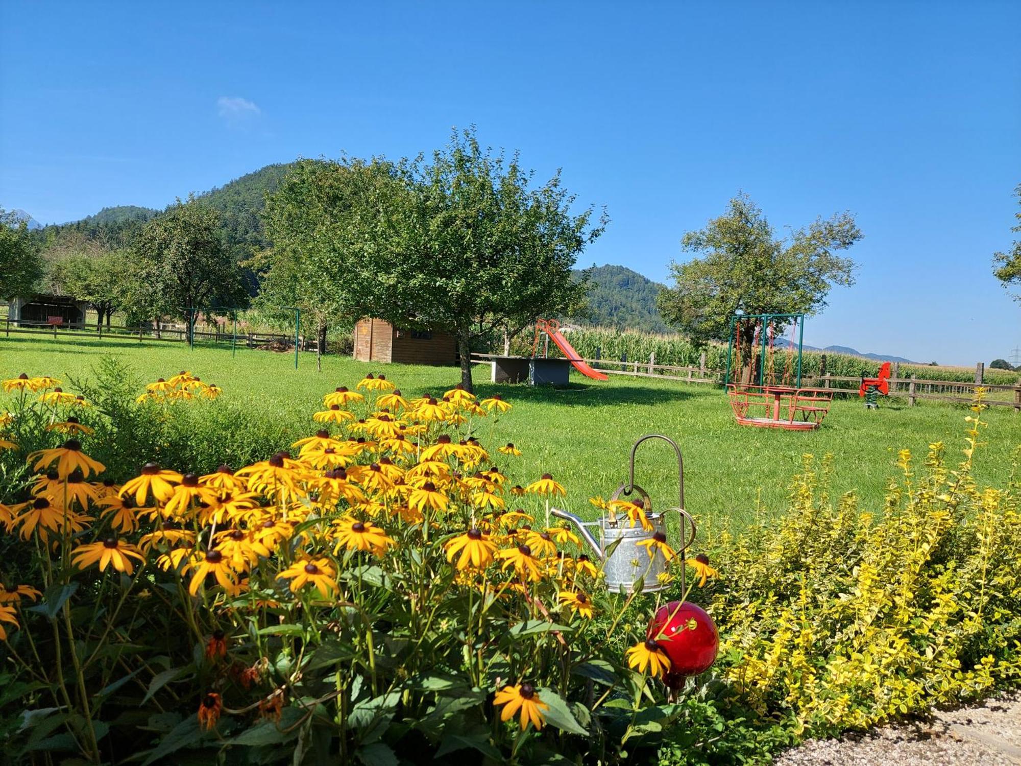 Pension Tschische St. Kanzian am Klopeiner See Exterior foto