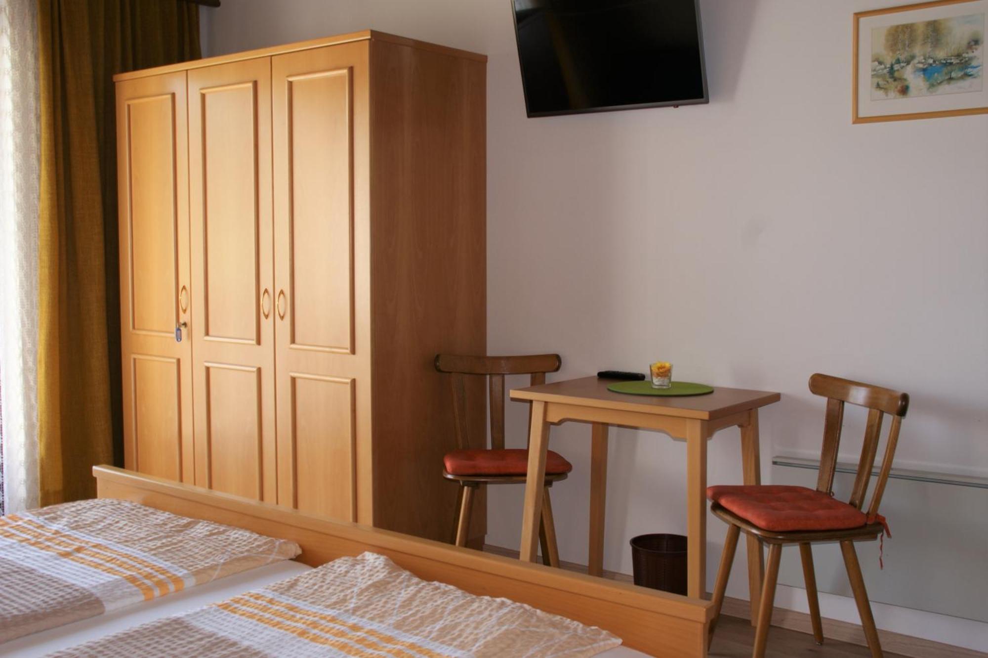 Pension Tschische St. Kanzian am Klopeiner See Exterior foto